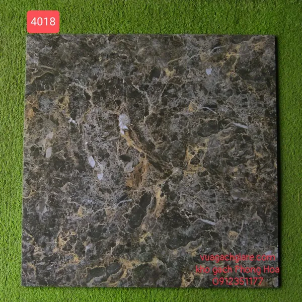Gạch Đá Ốp Lát 80x80 Vitto đen vàng 4018