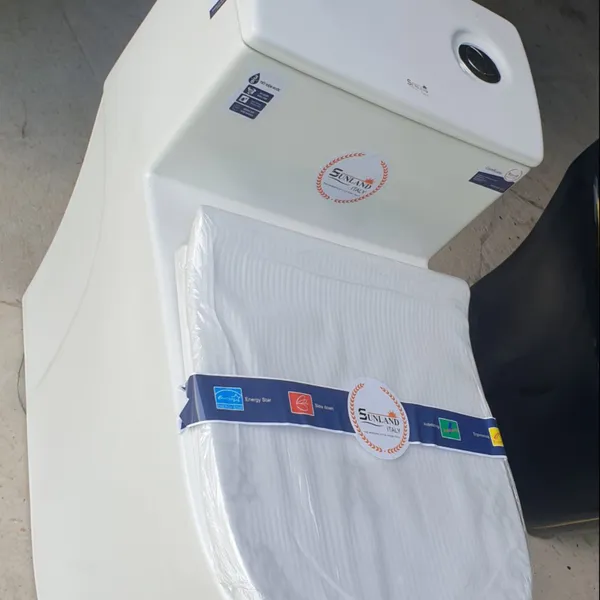 Bồn Cầu Liền Khối Sunland ITALY màu trắng SL - C10
