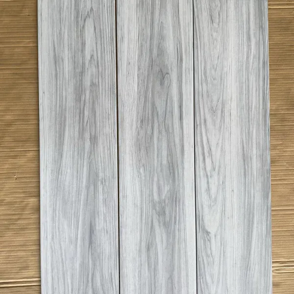 Gạch Vân Gỗ 20x100 Giá Rẻ nhập khẩu Trung Quốc màu xám MY82019