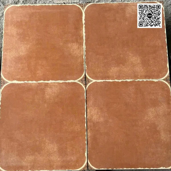 Gạch Đá Mờ 60x60 Ốp Lát Giả Cổ màu đỏ nhấn hoa văn 4 góc