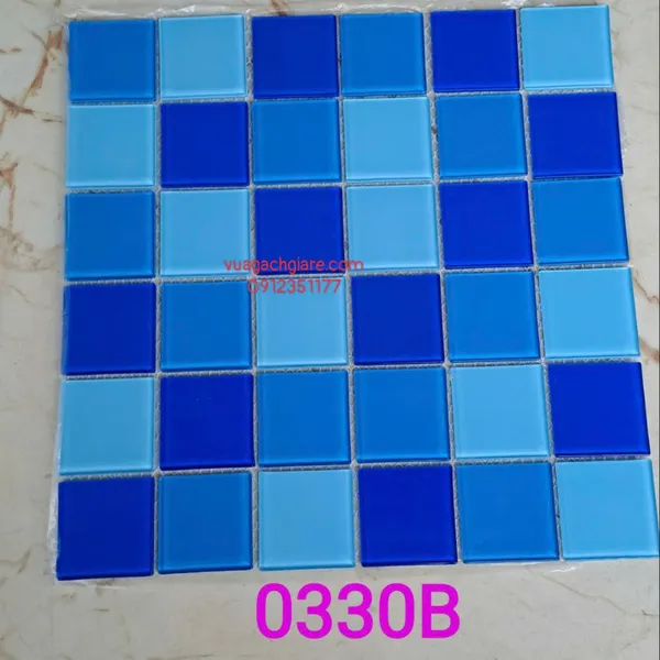 Gạch Mosaic Thuỷ Tinh Giá Rẻ xanh dương đậm nhạt