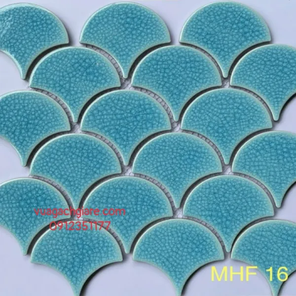 Gạch Mosaic Thuỷ Tinh Vỉ 30x30 vảy cá màu xanh dương men rạn MHF16