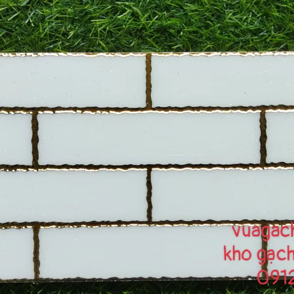 Gạch Trang Trí Khắc Kim 15x30 đen nhũ vàng 1509 - trắng nhũ vàng 1510