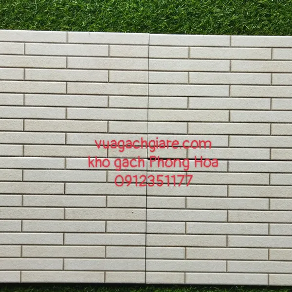 Gạch Men Ốp Tường Trang Trí 24x48 CMC màu kem CSR2484