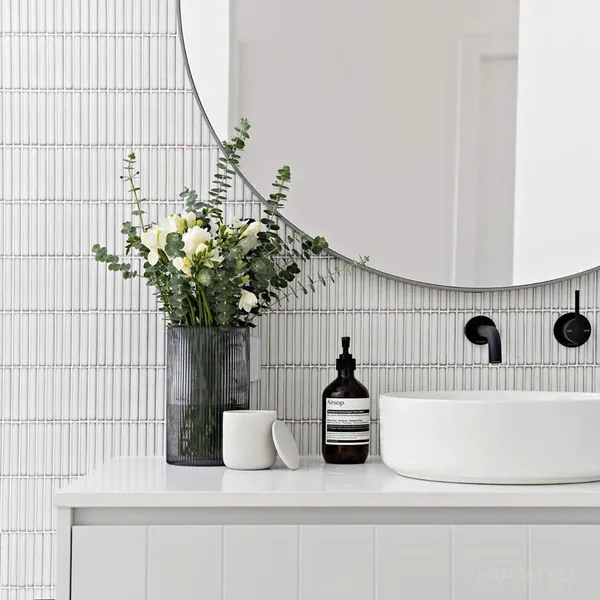 Gạch Mosaic Que Đũa 284x296 Ốp Dán Trang Trí màu trắng