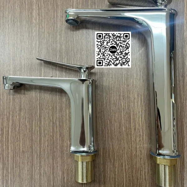 Vòi Lavabo Inox Bóng Giá Rẻ màu bạc