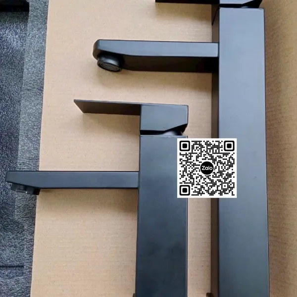 Vòi Lavabo Inox Giá Rẻ vuông màu đen
