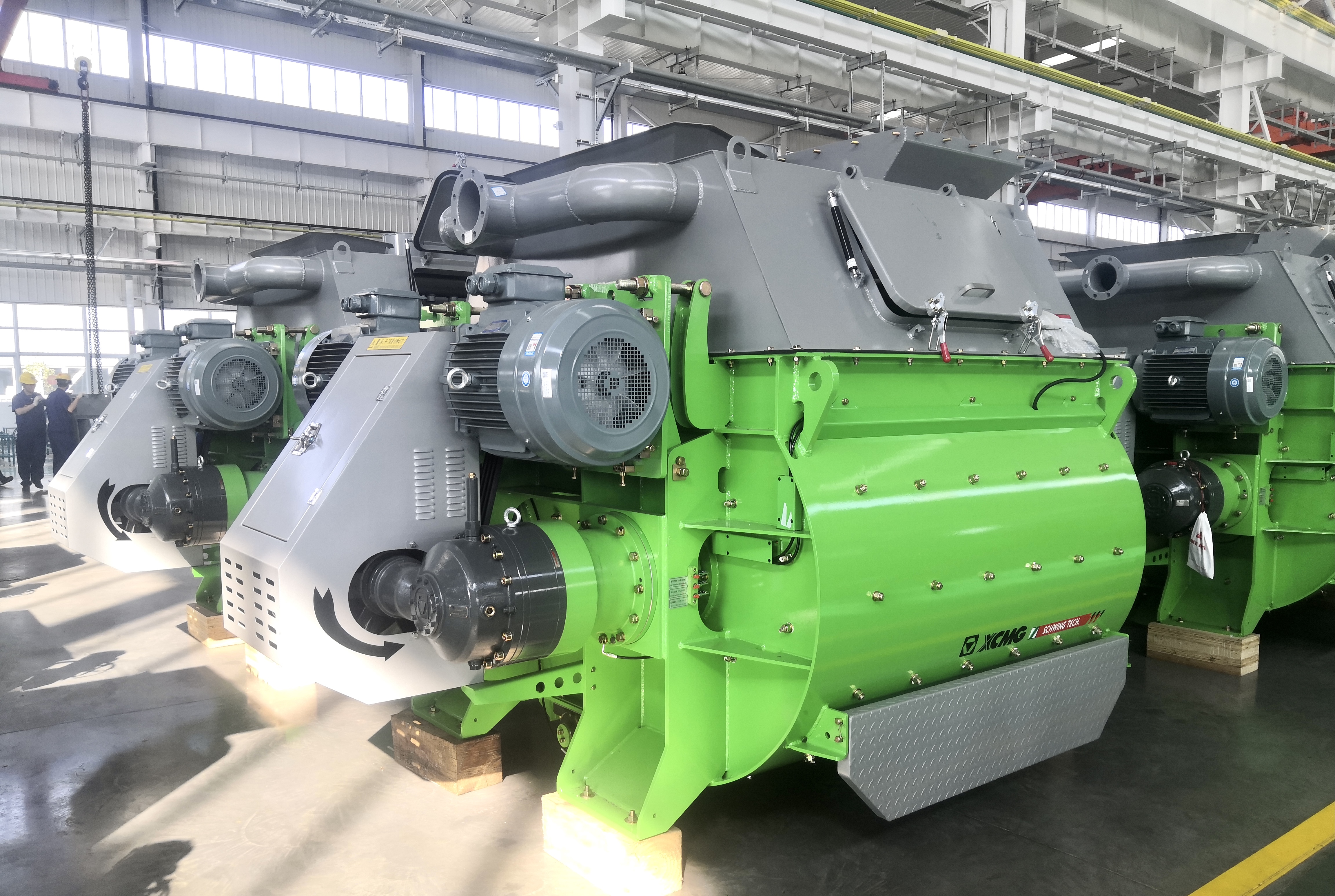 cối trộn bê tông XCMG 2 trục ngang