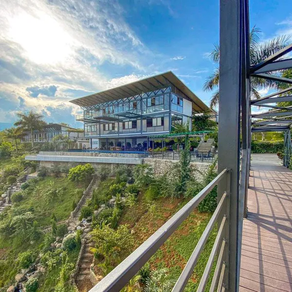 YÊN BÁI VẪY GỌI 