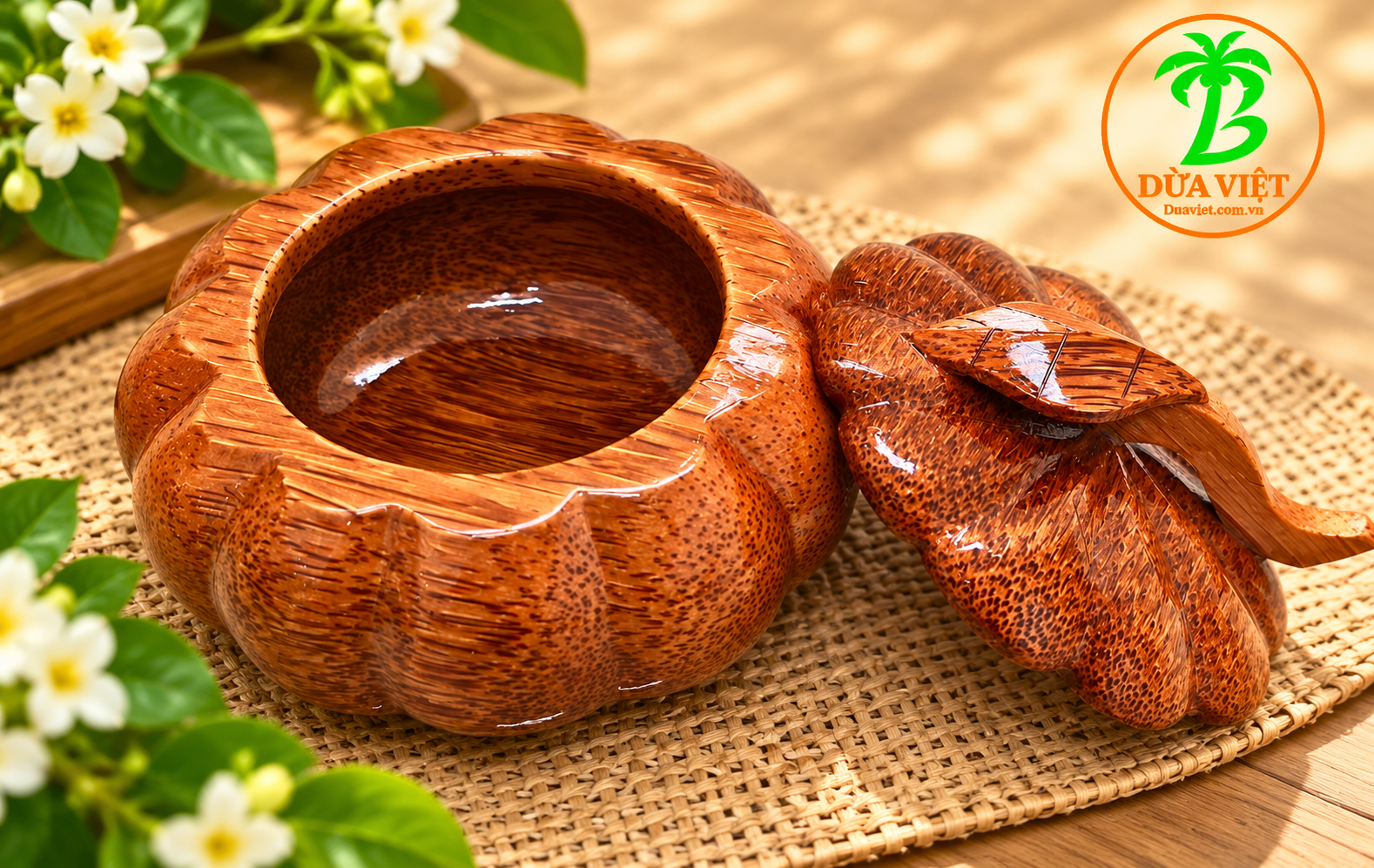 Hũ hình quả bí gỗ dừa