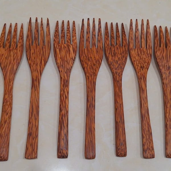 Nĩa gỗ dừa 19cm