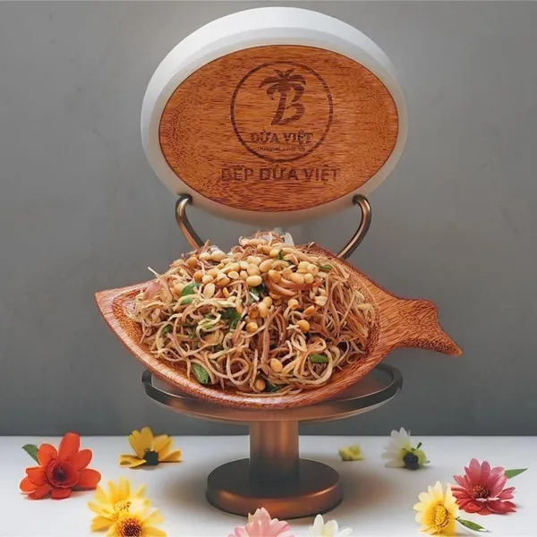 Dĩa chiếc lá gỗ dừa