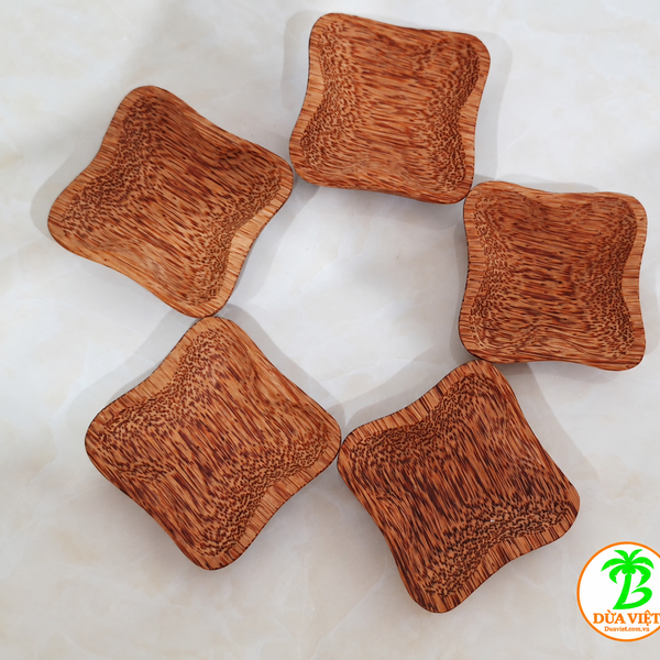 Dĩa gỗ dừa hình hoa 4 cánh