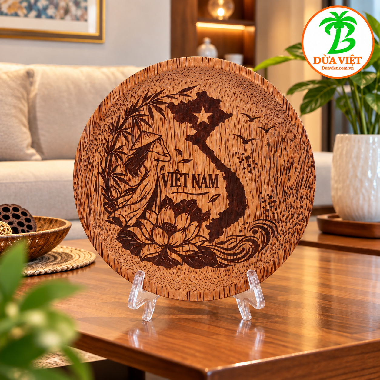 Dĩa tròn gỗ dừa khắc phong cảnh Việt nam