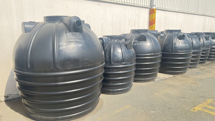 Bể tự hoại Sơn Hà có dung tích từ 1,000L đến 2,500L Bể tự hoại Sơn Hà có dung tích từ 1,000L đến 2,500L