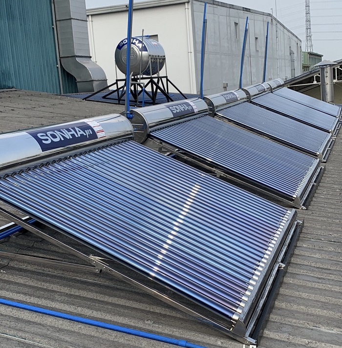 Máy nước nóng mặt trời tại Nhà máy sản xuất Thực Phẩm Bình Dương Máy nước nóng mặt trời tại Nhà máy sản xuất Thực Phẩm Bình Dương