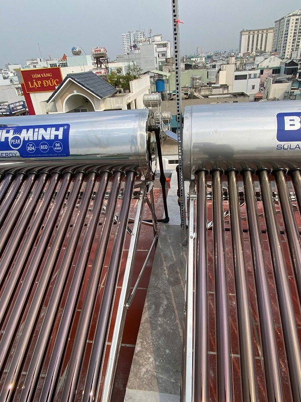 Kết nối đường ống Bộ đôi Máy nước nóng mặt trời Bình Minh Kết nối đường ống Bộ đôi Máy nước nóng mặt trời Bình Minh