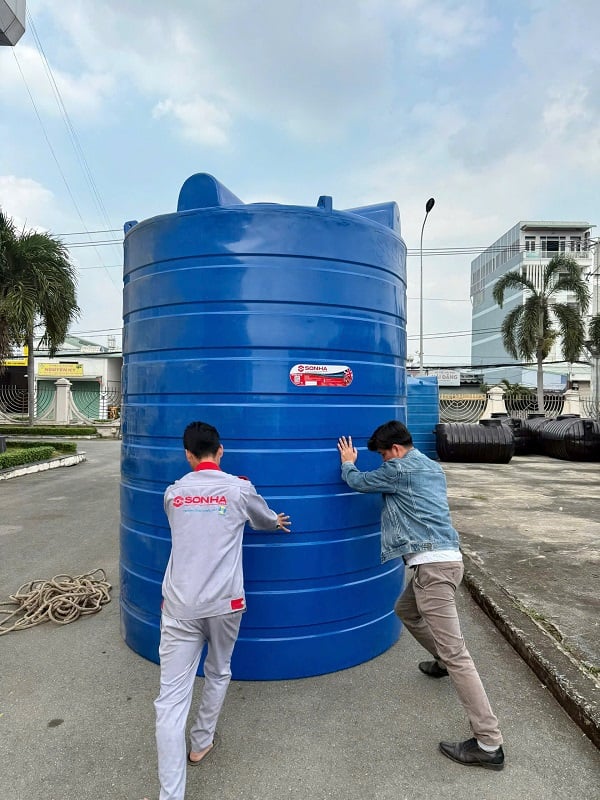 Bồn nhựa Sơn Hà 10m3 tại nhà Máy HCM Bồn nhựa Sơn Hà 10m3 tại nhà Máy HCM