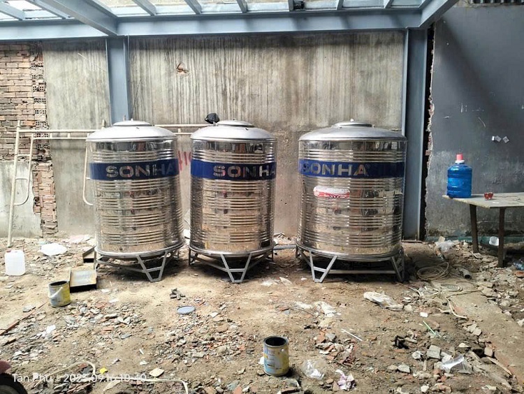 Giao hàng Bồn nước inox Sơn Hà, Bảo hành 16 năm Giao hàng Bồn nước inox Sơn Hà, Bảo hành 16 năm