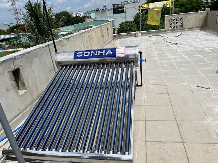 Máy nước nóng mặt trời Sơn Hà Golf 180L-18 ống Máy nước nóng mặt trời Sơn Hà Golf 180L-18 ống