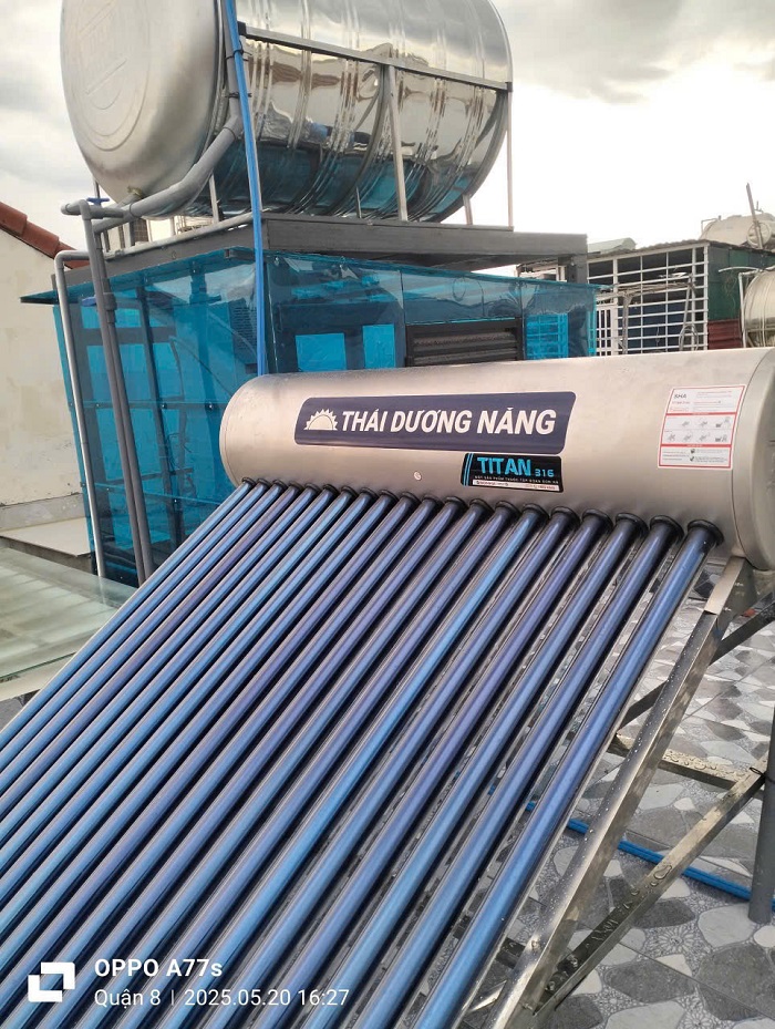 Lắp máy nước nóng mặt trời Sơn Hà TITAN - I316 Lắp máy nước nóng mặt trời Sơn Hà TITAN - I316