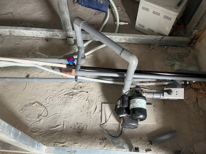 Máy bơm tăng áp kèm khi sử dụng NLMT Tấm Phẳng Máy bơm tăng áp kèm khi sử dụng NLMT Tấm Phẳng