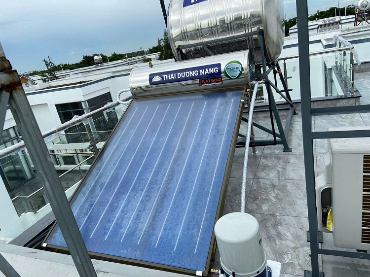 Máy nước nóng mặt trời Sơn Hà 220L dạng tấm phẳng - Chịu áp Máy nước nóng mặt trời Sơn Hà 220L dạng tấm phẳng - Chịu áp