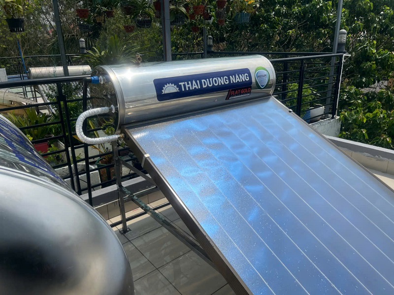 Chi tiết máy nước nóng NLMT Tấm phẳng Sơn hà 220L Chi tiết máy nước nóng NLMT Tấm phẳng Sơn hà 220L