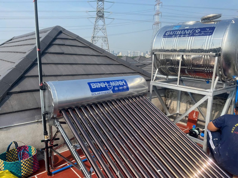 Trọn bộ máy nước nóng mặt trời Bình Minh tại Hóc Môn Trọn bộ máy nước nóng mặt trời Bình Minh tại Hóc Môn