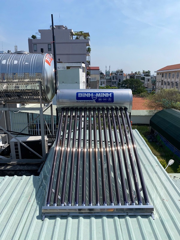 Chi tiết máy nước nóng Bình Minh 160L và Bồn nước Chi tiết máy nước nóng Bình Minh 160L và Bồn nước