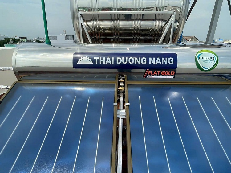 máy nước nóng năng lượng mặt trời Sơn Hà tấm phẳng 300l máy nước nóng năng lượng mặt trời Sơn Hà tấm phẳng 300l