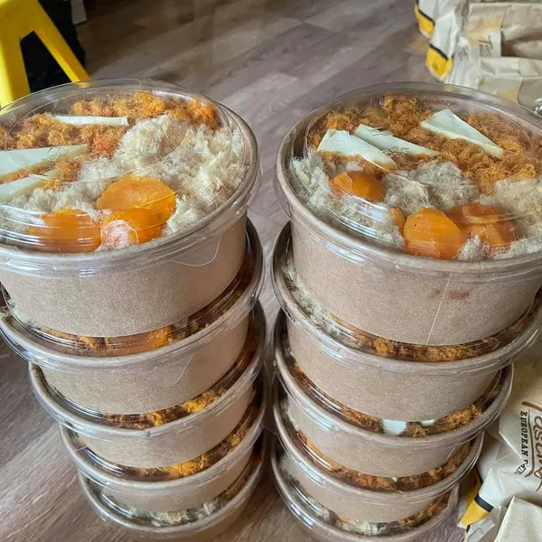 Bánh Bông Lan Trứng Muối