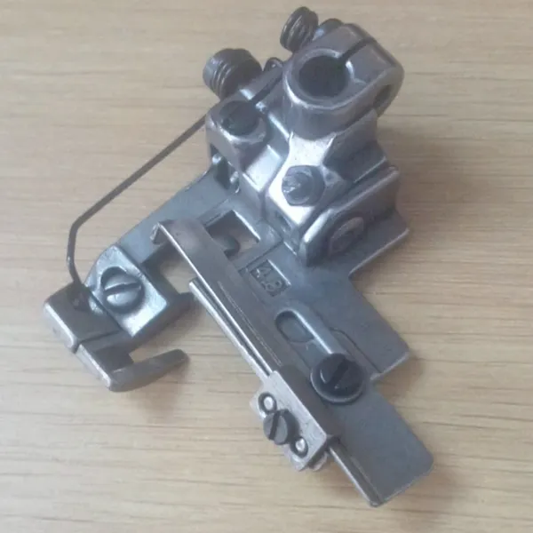 257328A48 Chân Vịt Viền Xén 2 Kim 4.8mm Pegasus W562