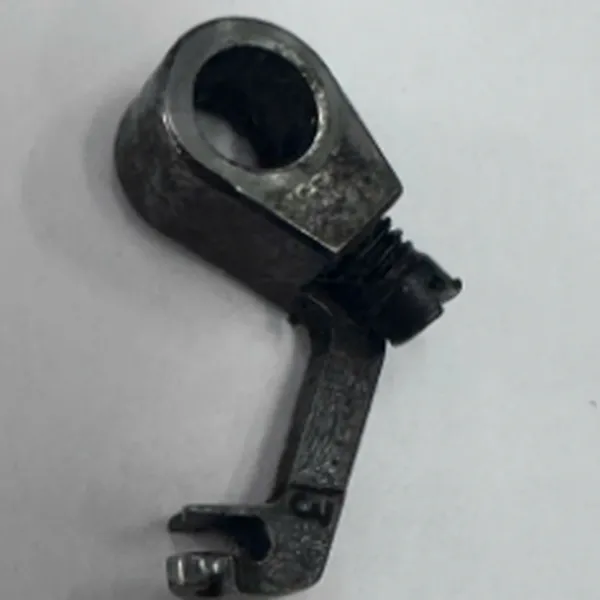 Móc máy may viền 4 kim 6 chỉ