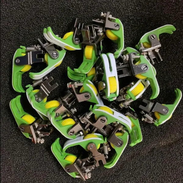 Chân vịt bánh xe nhựa T351 răng cưa 0.2