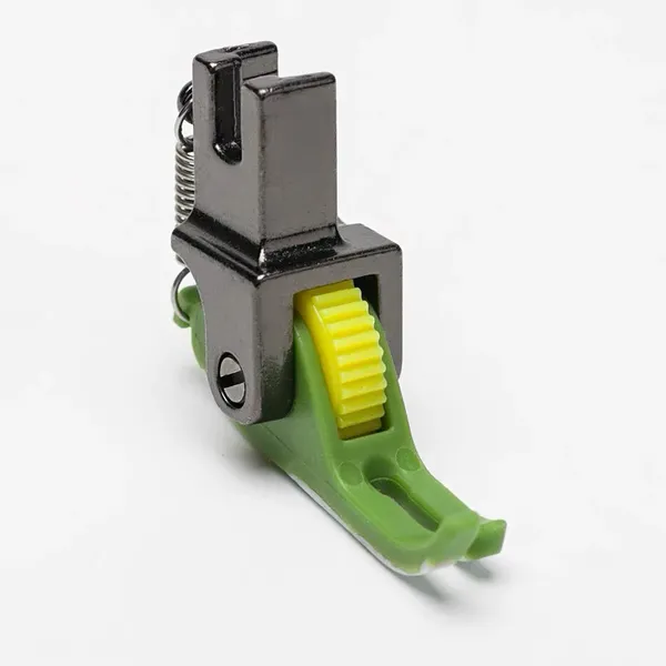 Chân vịt 3 ly nhựa có bánh xe (răng cưa) T58N