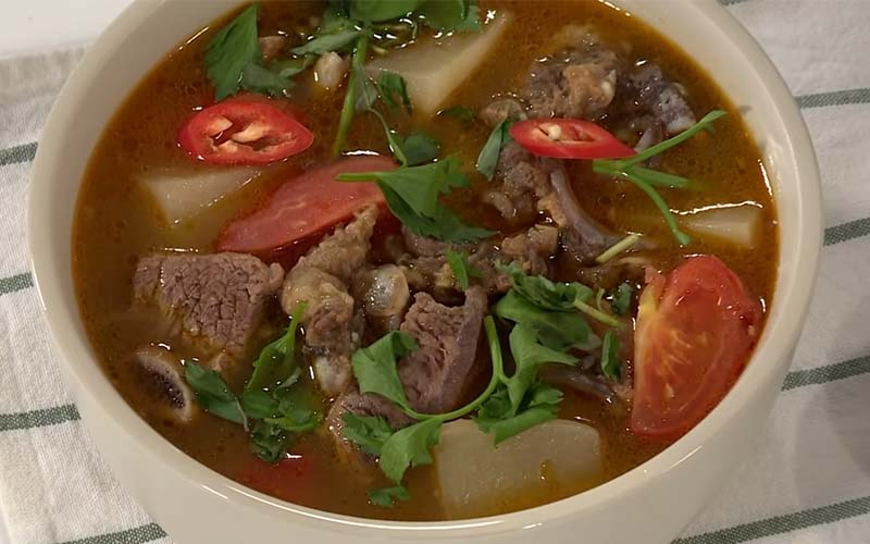 Canh sườn sụn bò hầm củ cải Canh sườn sụn bò hầm củ cải