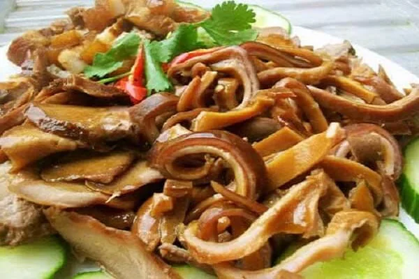 Thú linh bò luộc nấu phá lấu Thú linh bò luộc nấu phá lấu