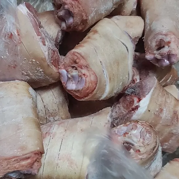 Giò heo khoanh bắp