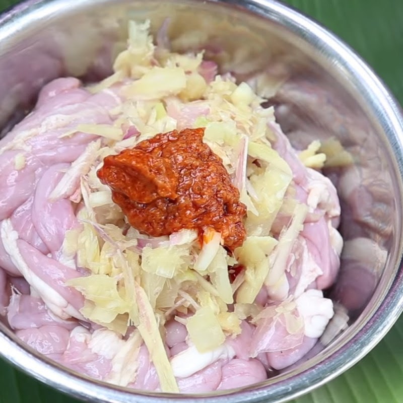 Tiến hành ướp phèo bò Tiến hành ướp phèo bò