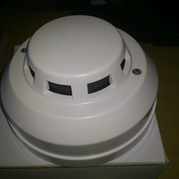 Đầu dò khói 12-24V