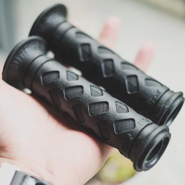 Tay nắm Progrip - mẫu 699