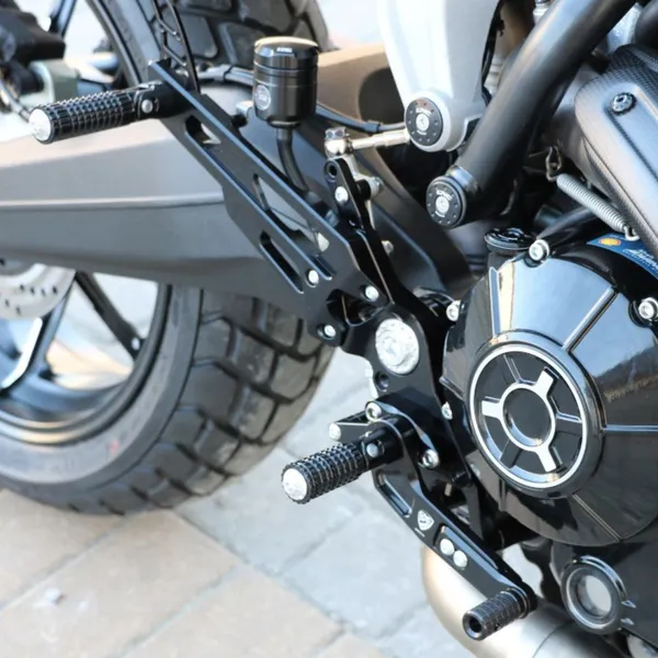 Bộ gác chân liền trước sau CNC Racing cho Ducati Scrambler 800