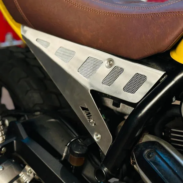 Ốp hông Ducati Scrambler - custom theo yêu cầu