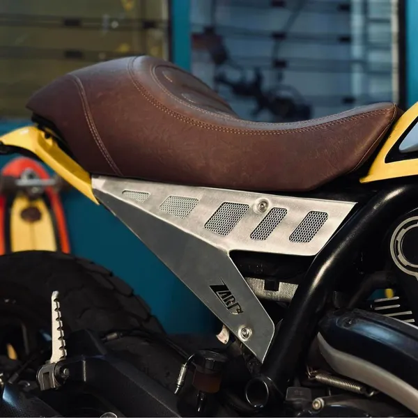 Ốp hông Ducati Scrambler - custom theo yêu cầu
