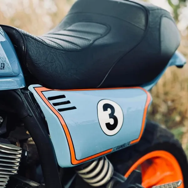 Ốp hông Ducati Scrambler dành cho pô vắt