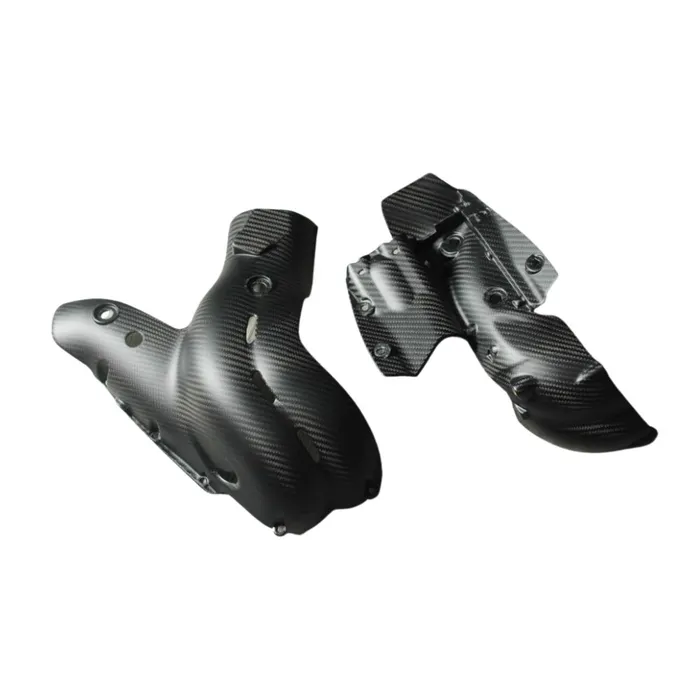 Che cổ pô carbon OYA cho Ducati Panigale V4