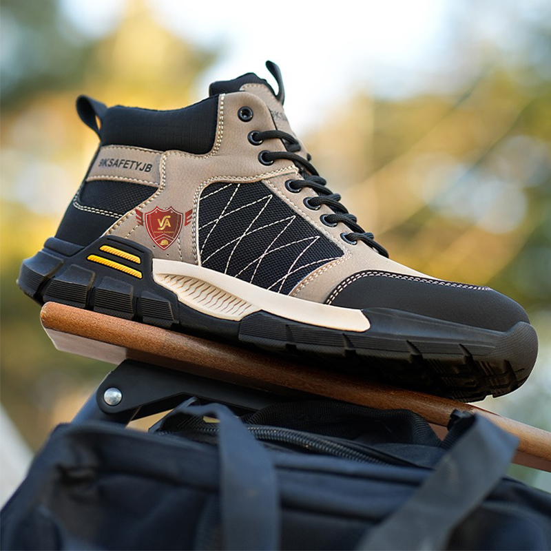 Giày bảo hộ giá tốt cao cổ, mũi thép, đế chống đinh, thể thao VA24