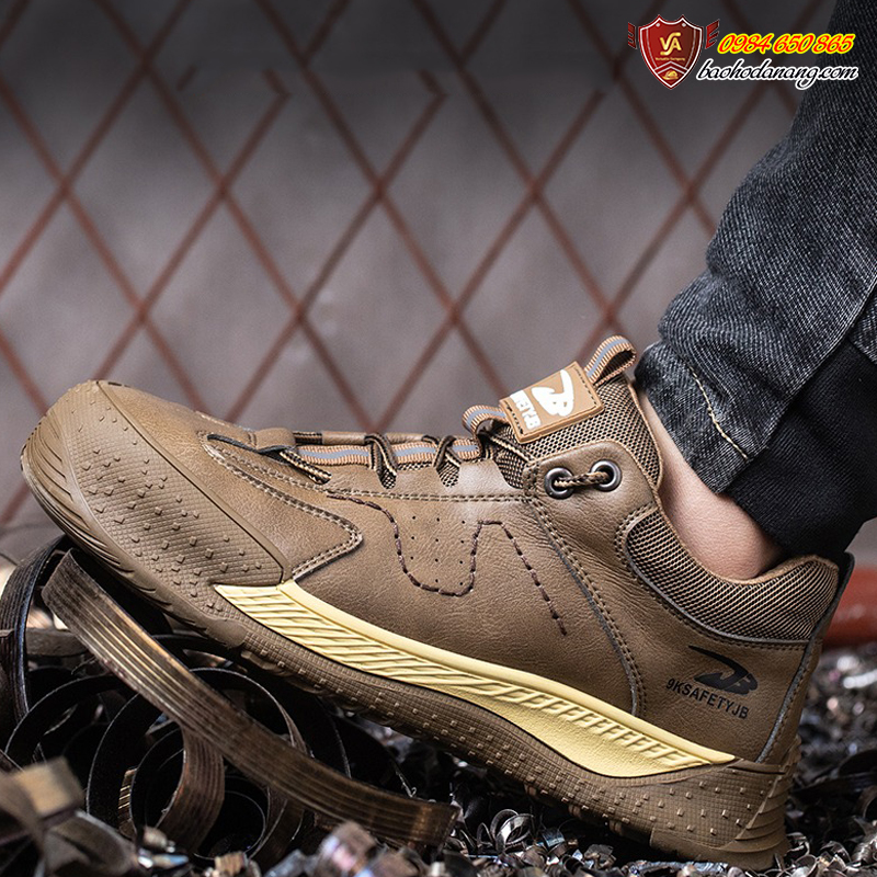 Giày bảo hộ siêu nhẹ giá rẻ mũi thép đế kevlar cách điện 6KV VA20