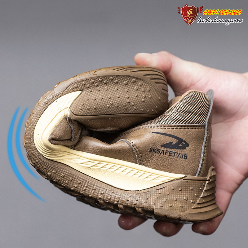 Giày bảo hộ siêu nhẹ giá rẻ mũi thép đế kevlar cách điện 6KV VA20